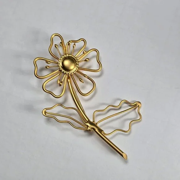 Gold Tone Flower Brooch Open Wire Daisy Mid Century Modernist Statement Vintage - Picture 5 of 10